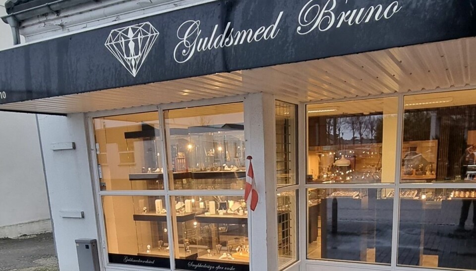 Her ses smykkeforretningen, som det er lykkedes Bruno Vethanayagam at genopbygge på blot tre måneder. Her ses smykkeforretningen, som det er lykkedes Bruno Vethanayagam at genopbygge på blot tre måneder.