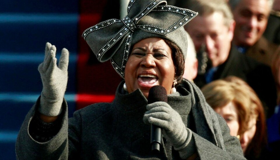 Aretha Franklin ses her underholde ved indsættelsen af Barack Obama som USA's præsident i 2009. Aretha Franklin ses her underholde ved indsættelsen af Barack Obama som USA's præsident i 2009.