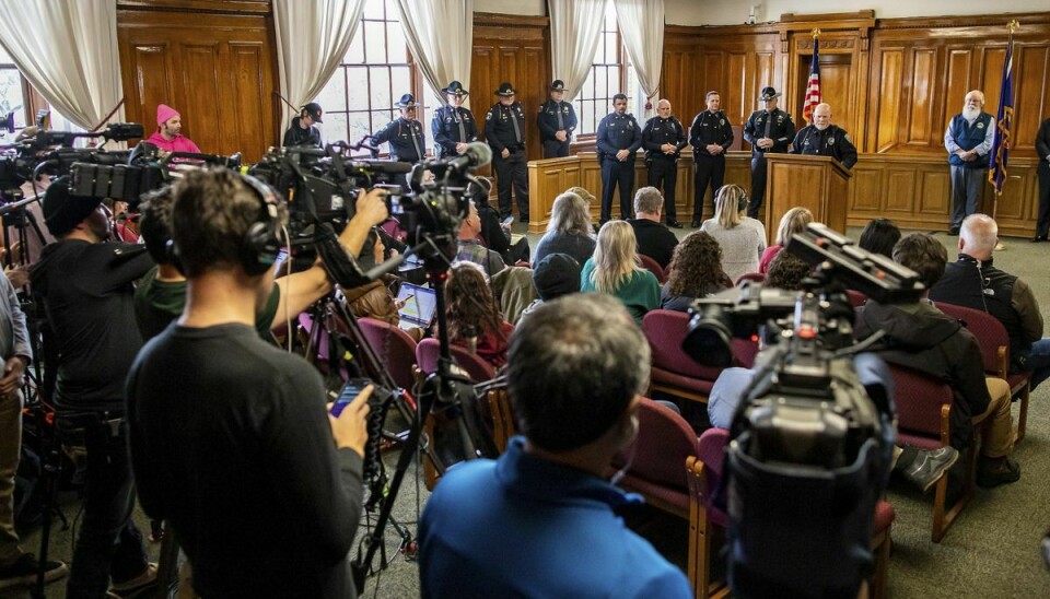 Politiet i den amerikanske by Moscow oplyste på et pressemøde fredag, at de havde sigtet en 28-årig kriminologistuderende for drabet på fire universitetsstuderende i Idaho.
