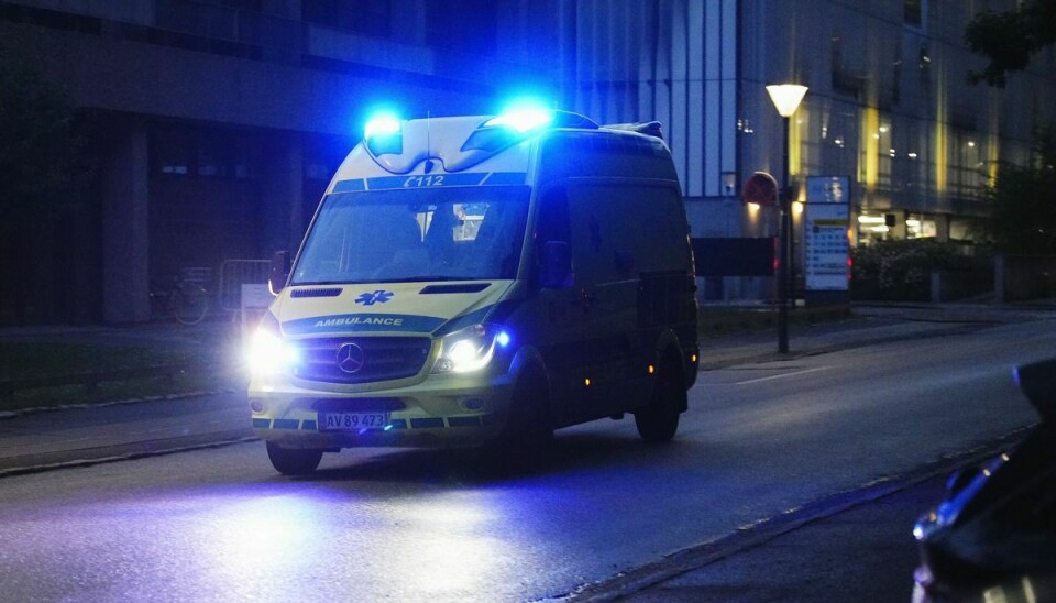 En mand måtte tirsdag aften køres på hospitalet, efter at han blev ramt af en bus i København. (Arkivfoto).