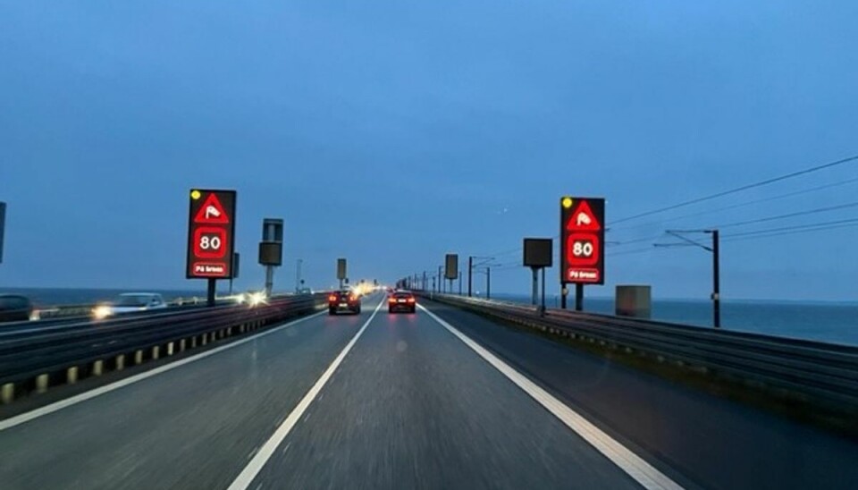 Storebæltsbroen er lukket for vindfølsomme køretøjer. Storebæltsbroen er lukket for vindfølsomme køretøjer.
