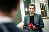 Mette Frederiksen står frem klokken 12 og præsenterer grundlaget for den nye regering.