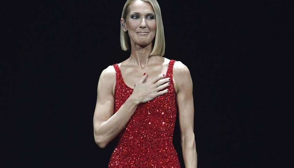 - Jeg savner at se jer alle stå foran scenen og optræde for jer, lyder det Céline Dion, der satser på et comeback. (Arkivfoto). - Jeg savner at se jer alle stå foran scenen og optræde for jer, lyder det Céline Dion, der satser på et comeback. (Arkivfoto).