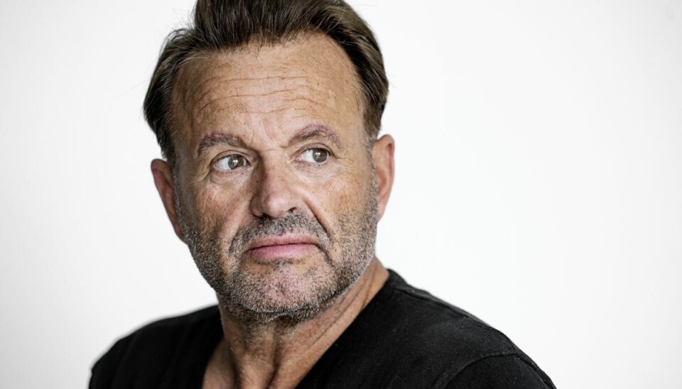 Dennis Knudsen 'tager nogle store tudeture indimellem', fortæller han. Dennis Knudsen 'tager nogle store tudeture indimellem', fortæller han.