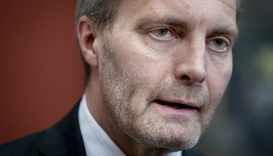 Peter Skaarup er ikke idémanden bag EU-konference på sommermøderne, siger han nu. Peter Skaarup er ikke idémanden bag EU-konference på sommermøderne, siger han nu.
