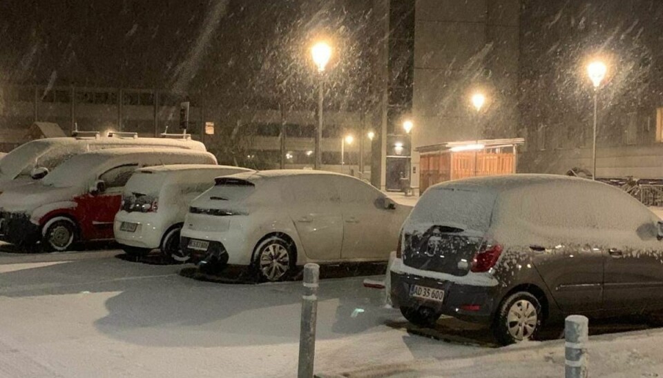 Sneen vælter ned i Helsingør i det nordøstlige Nordsjælland. Sneen vælter ned i Helsingør i det nordøstlige Nordsjælland.