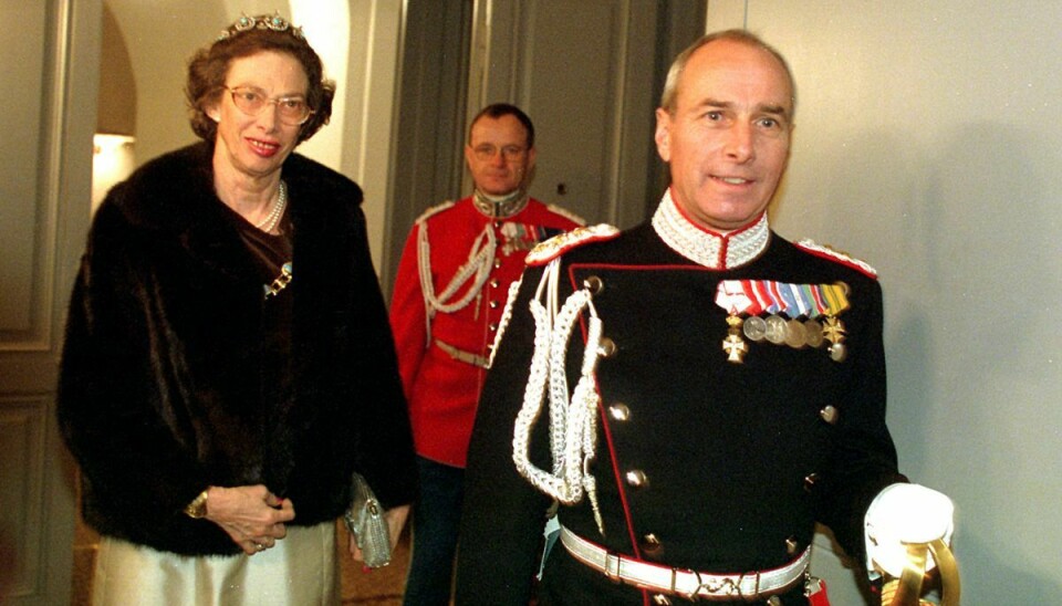 Prinsesse Elizabeth ses her med det safirdiadem, der oprindeligt var en gave til prinsesse Thyra, og som nu skal sælges på en smykkeauktion hos Bruun Rasmussen Kunstauktioner den 1. december.