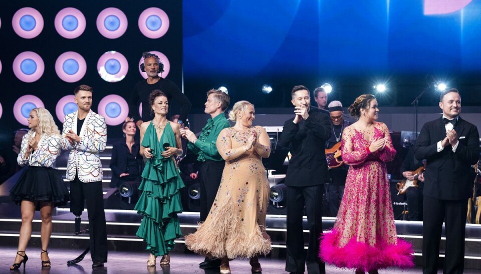 De fire par i semifinalen blev reduceret til tre, som går videre til næste uges finale. De fire par i semifinalen blev reduceret til tre, som går videre til næste uges finale.