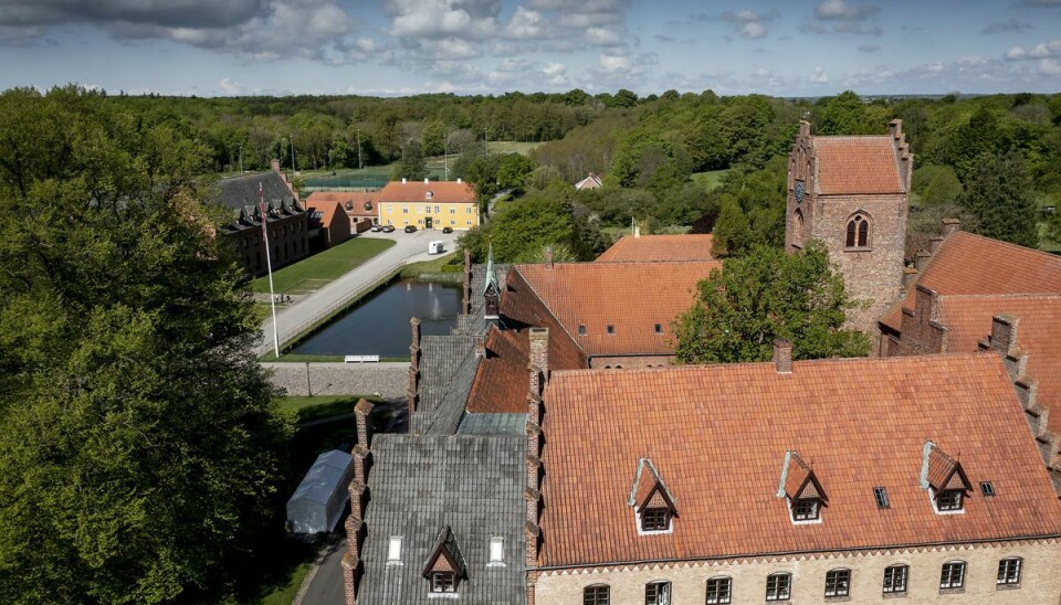 Nu afslører en undersøgelse, at forholdene har været værre på Herlufsholm end andre gymnasier.