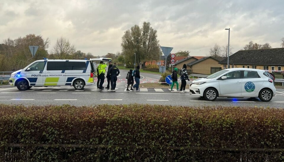 Ifølge politiet tyder kvindens kvæstelser på, at der er sket en forbrydelse. Ifølge politiet tyder kvindens kvæstelser på, at der er sket en forbrydelse.