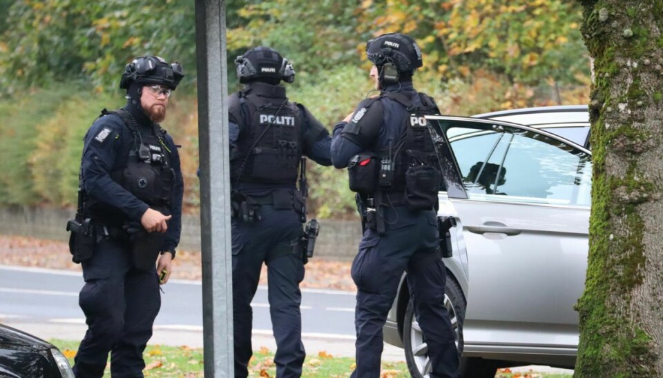 Tungt bevæbnet politi var til stede i Silkeborg.