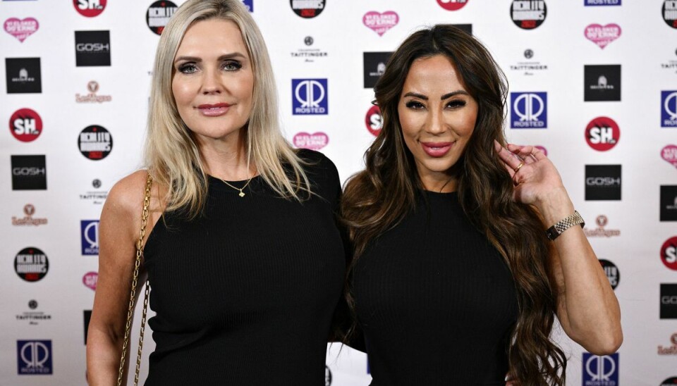 Jackie Navarro (th) ses her sammen med sin tidligere 'Frusidefruer'-kollega Janni Ree på den røde løber til Reality Awards 2022 på Docken i København fredag den 18. marts. Jackie Navarro (th) ses her sammen med sin tidligere 'Frusidefruer'-kollega Janni Ree på den røde løber til Reality Awards 2022 på Docken i København fredag den 18. marts.