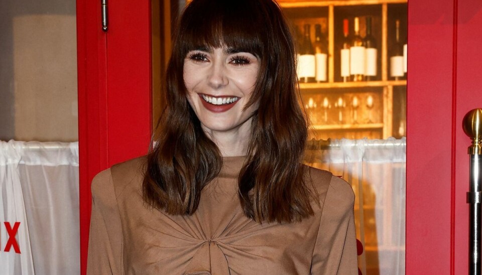 Ifølge Lily Collins snakker hun og manden Charlie McDowell angiveligt hele tiden om at flytte til Danmark. (Arkivfoto). Ifølge Lily Collins snakker hun og manden Charlie McDowell angiveligt hele tiden om at flytte til Danmark. (Arkivfoto).