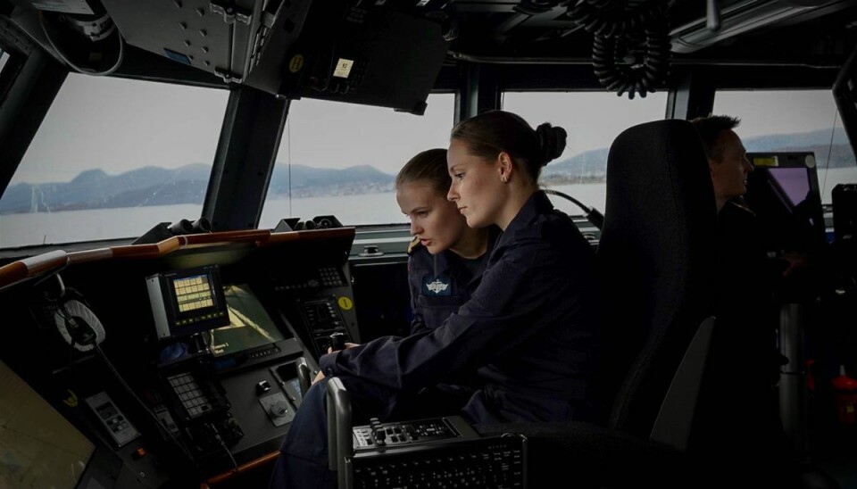 På broen ombord på et af søværnets skibe den 20. oktober