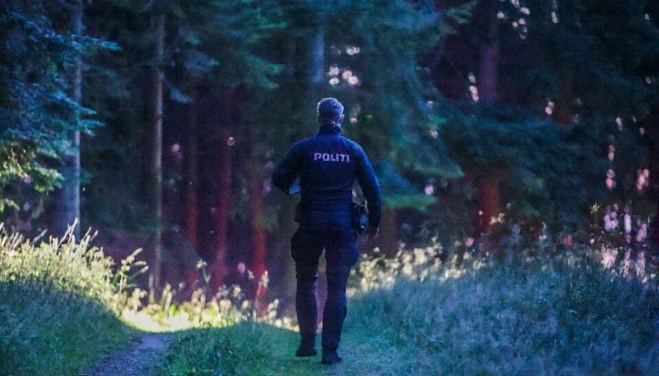 Liget af den savnede mand blev fundet i et naturområde. Han lå ved siden af sin bil, der var kørt fast. Liget af den savnede mand blev fundet i et naturområde. Han lå ved siden af sin bil, der var kørt fast.