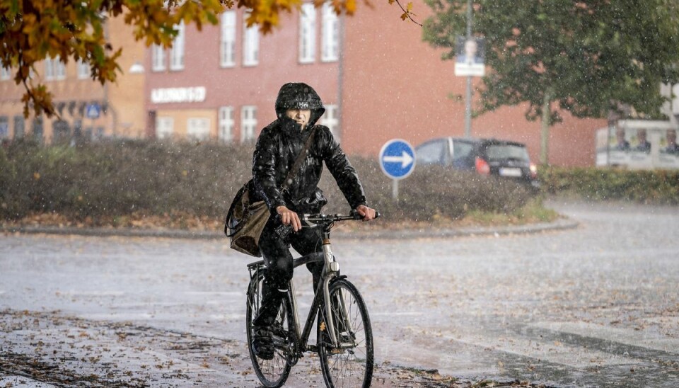 Vejret byder på heftigt blæsevejr, regn og byger i den vestlige del af Jylland. (Arkivfoto). Vejret byder på heftigt blæsevejr, regn og byger i den vestlige del af Jylland. (Arkivfoto).
