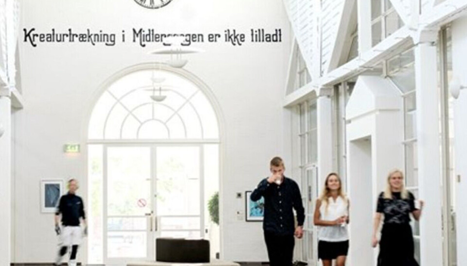 Medarbejderne kommer først torsdag formiddag. Medarbejderne kommer først torsdag formiddag.