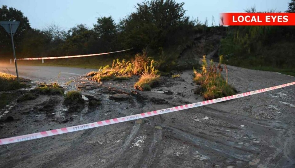 En mindre vej nær Hobro er i øjeblikket spærret. En mindre vej nær Hobro er i øjeblikket spærret.