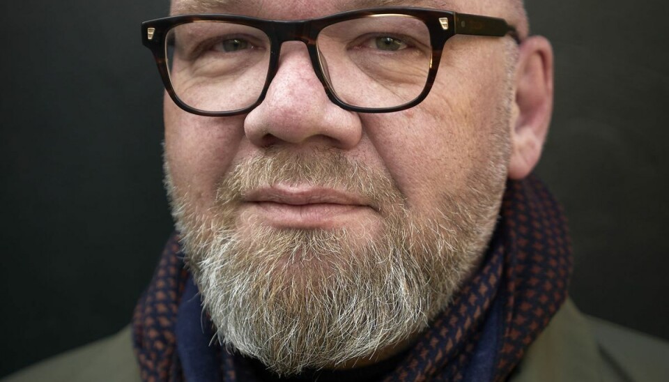 - Jeg har stadig den nærmest fuldstændig samme barnlige begejstring ved at optræde, som jeg havde, da jeg startede, siger Lars Hjortshøj. - Jeg har stadig den nærmest fuldstændig samme barnlige begejstring ved at optræde, som jeg havde, da jeg startede, siger Lars Hjortshøj.