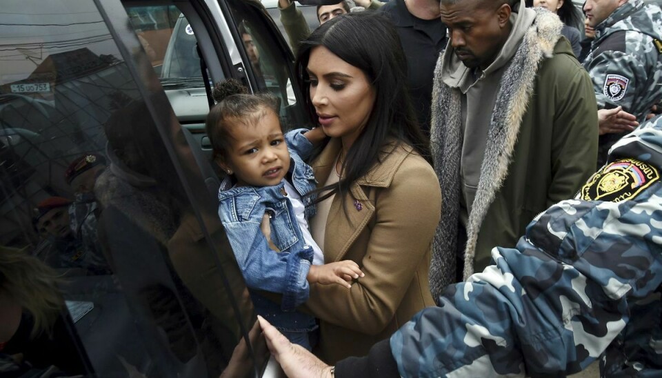 Khloe Kardashian og rapperen Kanye West skændes så det brager på de sociale medier.