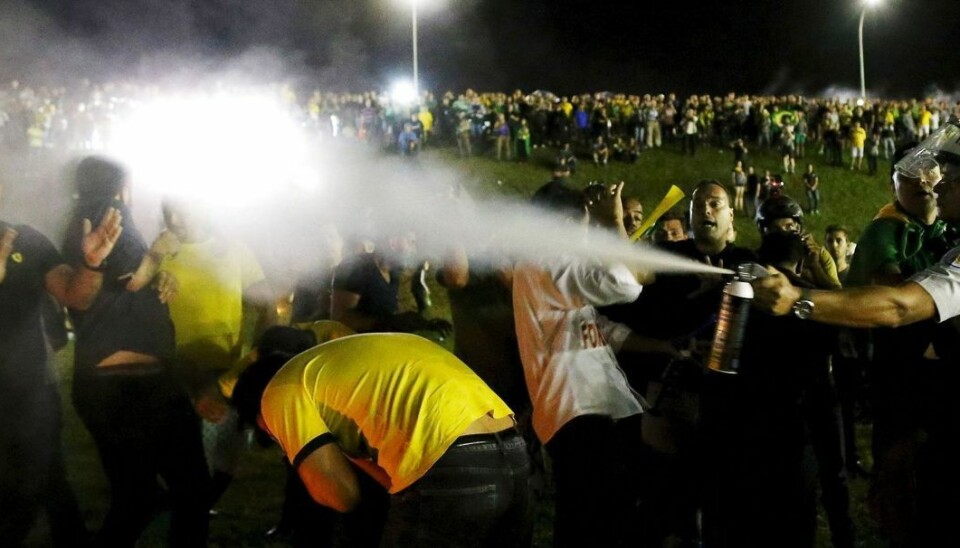 Peberspray er yderst effektivt til at pacificere voldsomme personer. Arkivfoto.