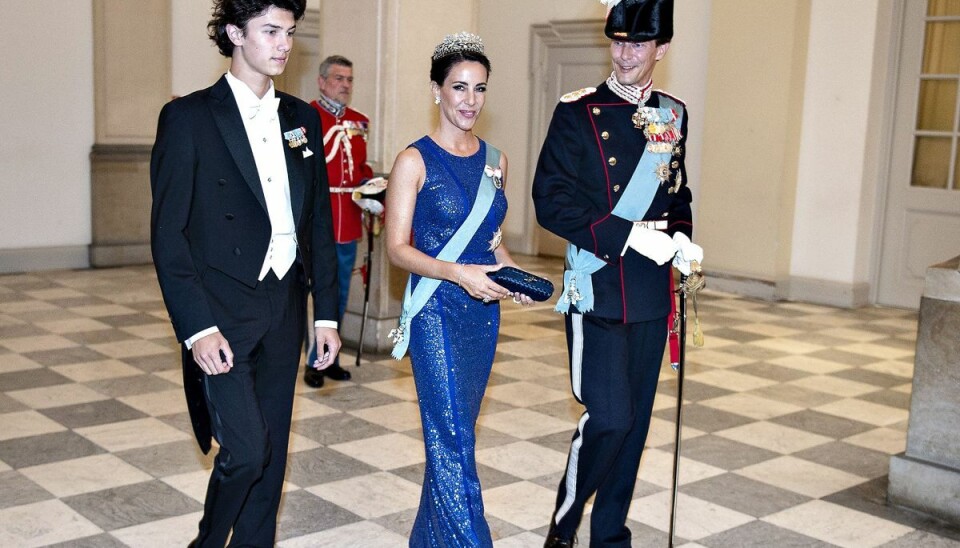 Prins Joachim og Prinsesse Marie med Prins Nikolai ved gallataffel på Christiansborg Slot Prins Joachim og Prinsesse Marie med Prins Nikolai ved gallataffel på Christiansborg Slot