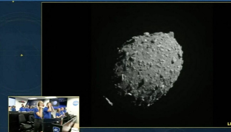 Jublen var stor i kontrolrummet hos Nasa, da rumsonden 'Dart' kolliderede med asteroiden Dimorphos natten til tirsdag dansk tid.
