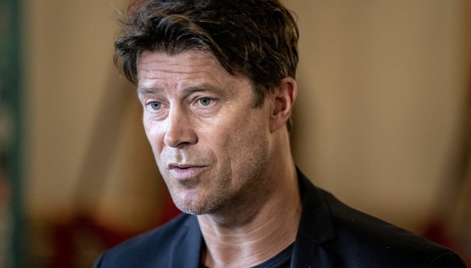 Der er sket noget lykkeligt for Brian Laudrup midt i reklame-krisen. Der er sket noget lykkeligt for Brian Laudrup midt i reklame-krisen.