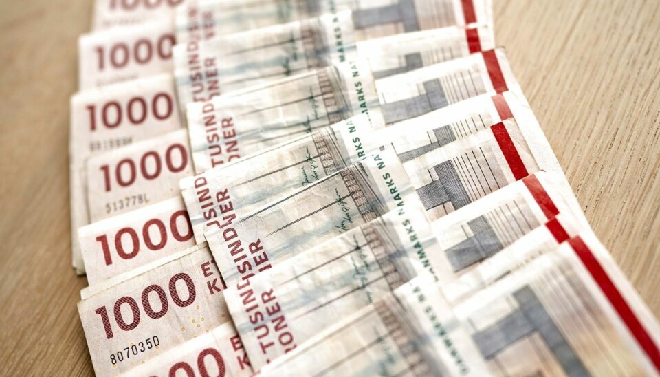 Den 45-årige lænsede sit familiemedlems konto for 1,1 million kroner. Den 45-årige lænsede sit familiemedlems konto for 1,1 million kroner.