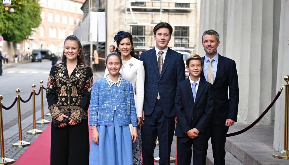 Ved gudstjenesten i Vor Frue Kirkesøndag deltog prinsesse Isabella. Ved gudstjenesten i Vor Frue Kirkesøndag deltog prinsesse Isabella.