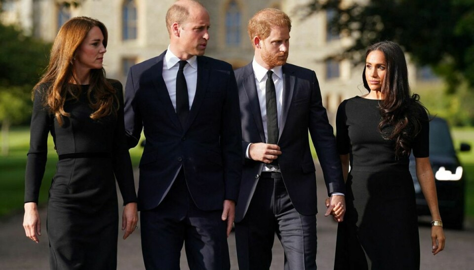 Harry, Meghan, William og Kate foran Windsor Castle lørdag.