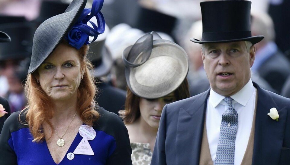Eks-svigerdatteren Sarah Ferguson er i dyb sorg over dronning Elizabeths død.