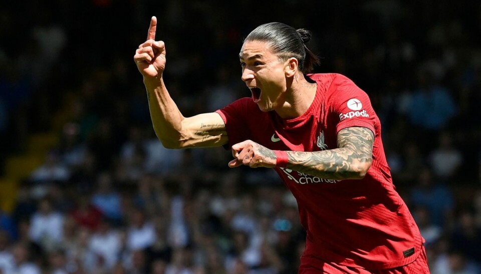 Liverpool kan inklusiv bonusser ende med at betale Benfica omkring 745 millioner kroner for angriberen Darwin Nunez. Han er én af 169 spillere, der er blevet hentet til en Premier League-klub denne sommer. Liverpool kan inklusiv bonusser ende med at betale Benfica omkring 745 millioner kroner for angriberen Darwin Nunez. Han er én af 169 spillere, der er blevet hentet til en Premier League-klub denne sommer.