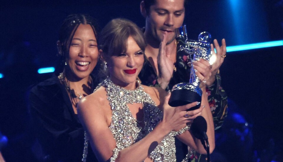 Taylor Swift ses her ved MTV Video Music Awards i Newark, New Jersey, natten til søndag dansk tid.