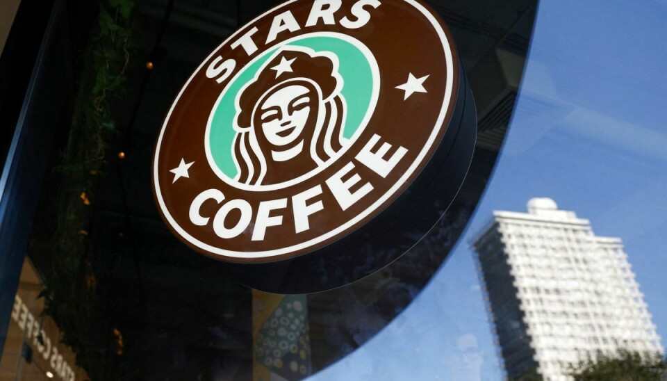 Stars Coffee åbner en række kaffebarer i Rusland. Starbucks lukkede i maj sine caféer i Rusland på grund af krigen i Ukraine.