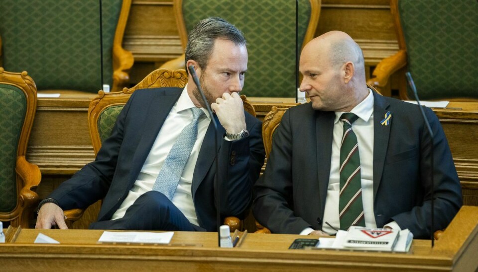 Hidtil har Jakob Ellemann-Jensen ubestridt været blå bloks statsministerkandidat. Men Søren Pape Poulsen har længe lurepasset om hvorvidt han også går efter statsministerposten efter næste valg.