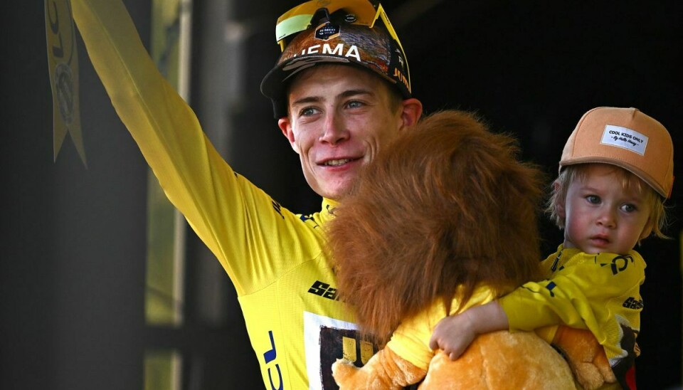 Den danske cykelrytter Jonas Vingegaard kan efter dagens etape, der har mål på Champs-Élysées i Paris, kalde sig vinder af Tour de France 2022.