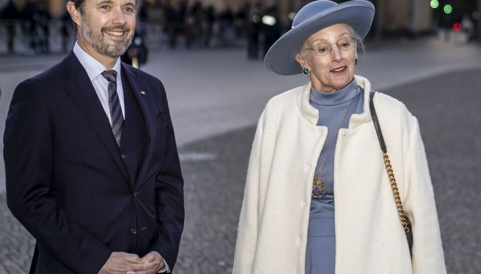 I dagene fra og og med den 9. til og med den 20. august, er det kronprins Frederik, der er fungerende regent for Danmark. I dagene fra og og med den 9. til og med den 20. august, er det kronprins Frederik, der er fungerende regent for Danmark.