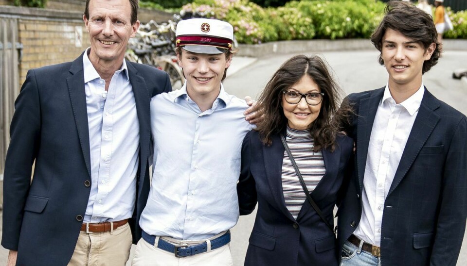Prins Felix fylder 20 år den 22. juli. I 2021 blev han student fra Gammel Hellerup Gymnasium. I den anledning blev han fotograferet med sine forældre, prins Joachim og grevinde Alexandra, og sin storebror, prins Nikolai.
