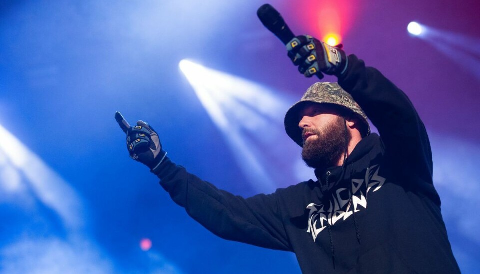 Forsangeren i Limp Bizkit, Fred Durst, er af helbredsmæssige årsager blevet rådet af sin læge til at holde en øjeblikkelig pause fra at turnere. Derfor er bandets turné i Europa aflyst og dermed også deres koncert på Smukfest 3. august. Festivalen arbejder på en løsning, lyder det. (Arkivfoto) Forsangeren i Limp Bizkit, Fred Durst, er af helbredsmæssige årsager blevet rådet af sin læge til at holde en øjeblikkelig pause fra at turnere. Derfor er bandets turné i Europa aflyst og dermed også deres koncert på Smukfest 3. august. Festivalen arbejder på en løsning, lyder det. (Arkivfoto)