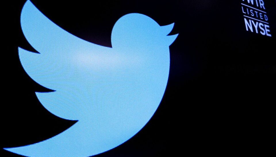 Det sociale medie Twitters aktier er pludselig faldet. Det sker kort efter verdens rigeste mand Elon Musk har valgt at springe fra købet af mediet. Det sociale medie Twitters aktier er pludselig faldet. Det sker kort efter verdens rigeste mand Elon Musk har valgt at springe fra købet af mediet.