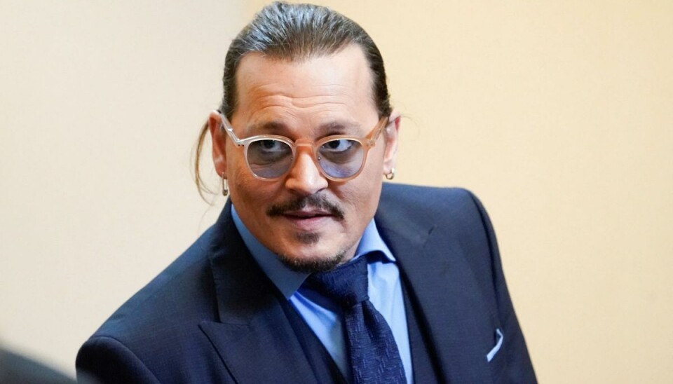 Johnny Depp har ifølge amerikanske medier indgået forlig i sag, hvor stjerne er anklaget for vold mod en ansat på film-cast. Johnny Depp har ifølge amerikanske medier indgået forlig i sag, hvor stjerne er anklaget for vold mod en ansat på film-cast.