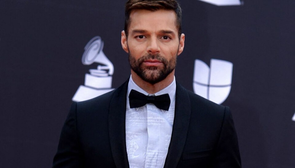 Sanger Ricky Martin er angiveligt ikke til at finde, men nægter at have haft et forhold til sin nevø. Sanger Ricky Martin er angiveligt ikke til at finde, men nægter at have haft et forhold til sin nevø.