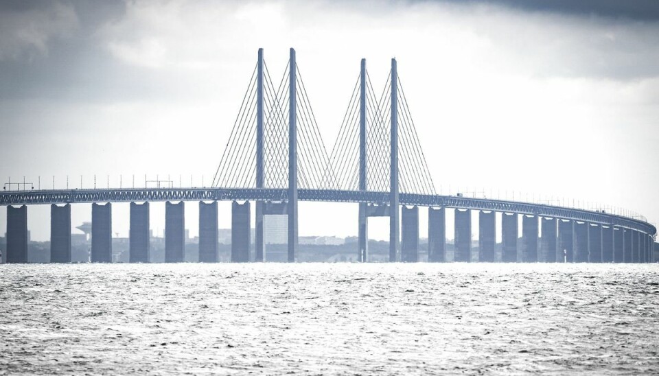 Øresundsbroen er i øjeblikket lukket for alt trafik Øresundsbroen er i øjeblikket lukket for alt trafik