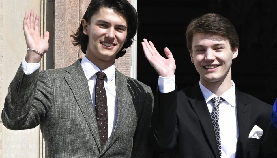 Prins Nikolaj (til venstre) og prins Felix (til højre) deler traditionen sammen. Prins Nikolaj (til venstre) og prins Felix (til højre) deler traditionen sammen.