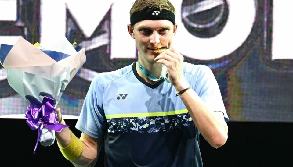 Guldet smagte godt for Viktor Axelsen i Kuala Lumpur. Guldet smagte godt for Viktor Axelsen i Kuala Lumpur.