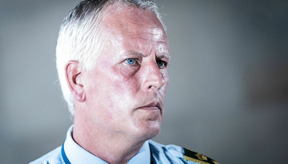 Københavns Politis chefpolitiinspektør Søren Thomassen orienterer om hændelsen i Fields på et doorstep pressemøde på Politigården i København natten til mandag.
