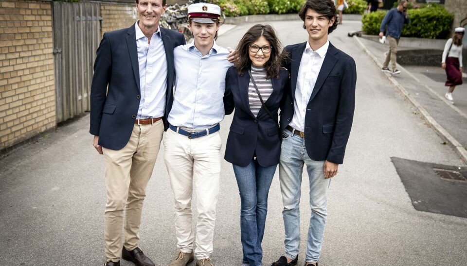 Prins Felix ses her med resten af familien kort efter, at han var blevet student sidste år.