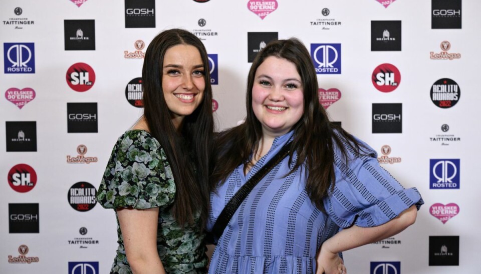 Maria Brask (tv.) fra 'Årgang 20' sammen med Stephanie fra 'Årgang 0' på den røde løber til Reality Awards 2022 på Docken i København. Maria Brask til venstre fortæller om sin kærestes ulykke. Maria Brask (tv.) fra 'Årgang 20' sammen med Stephanie fra 'Årgang 0' på den røde løber til Reality Awards 2022 på Docken i København. Maria Brask til venstre fortæller om sin kærestes ulykke.