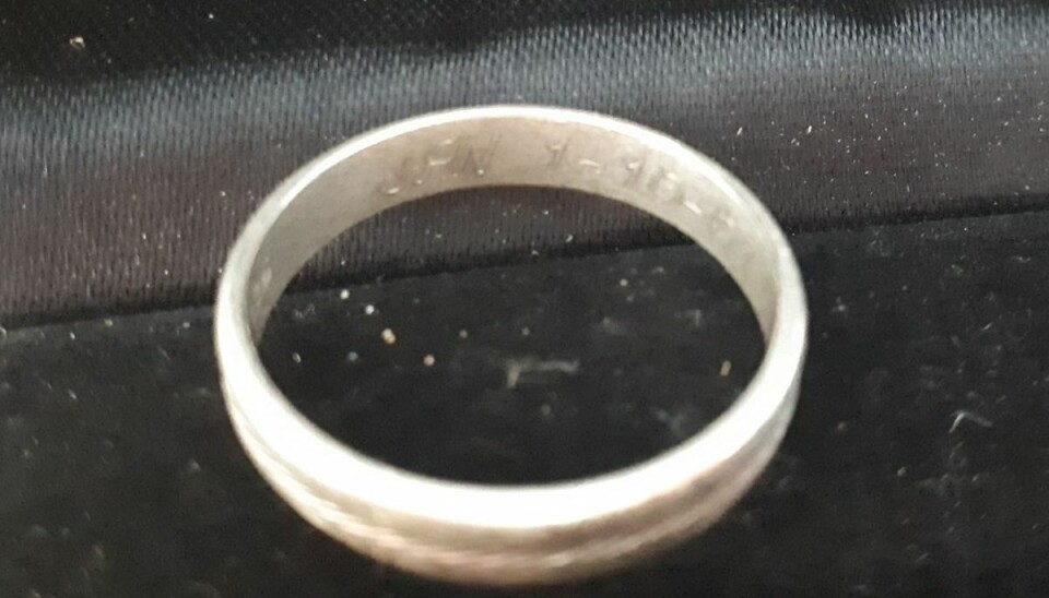 Ring med indgraveringen 'Jan'